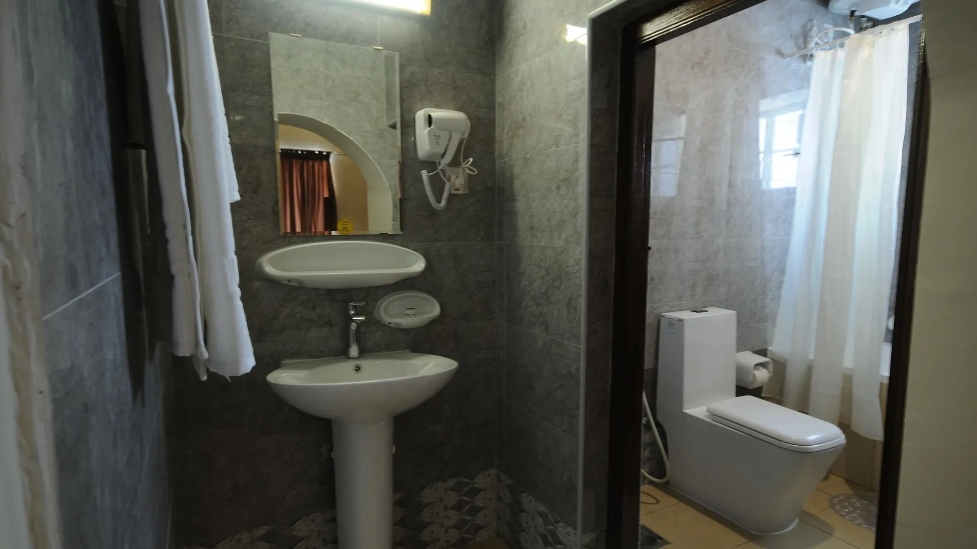Capital O160 Lumbini Dream Garden Guest House Llc Dubai Hotel